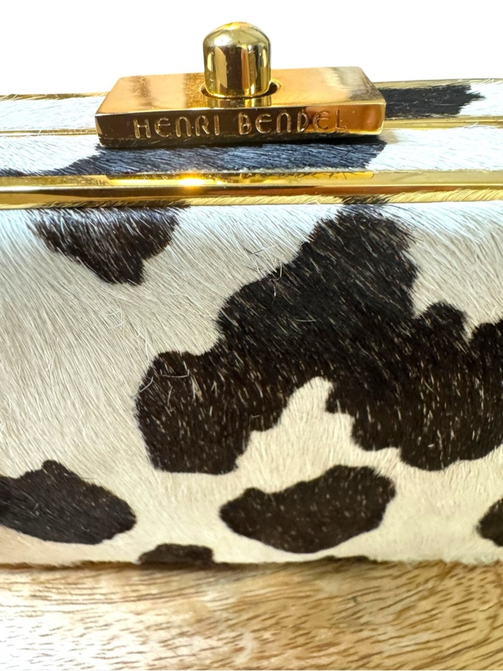 Henri Bendel Rare Cow Print Calf Hair Box Clutch w Branded Chain - Picture 6 of 6